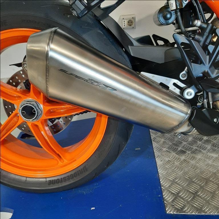 KTM 1290 Super Duke R Evo