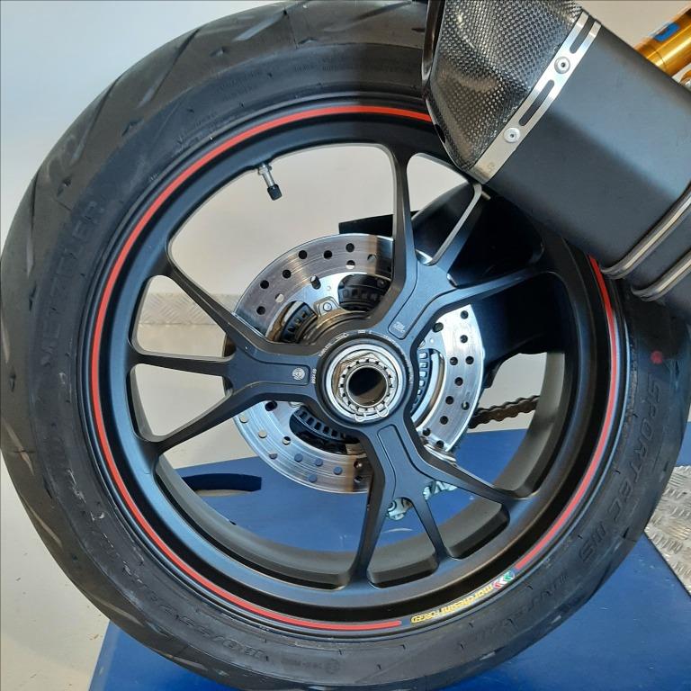 DUCATI Hypermotard 939 SP