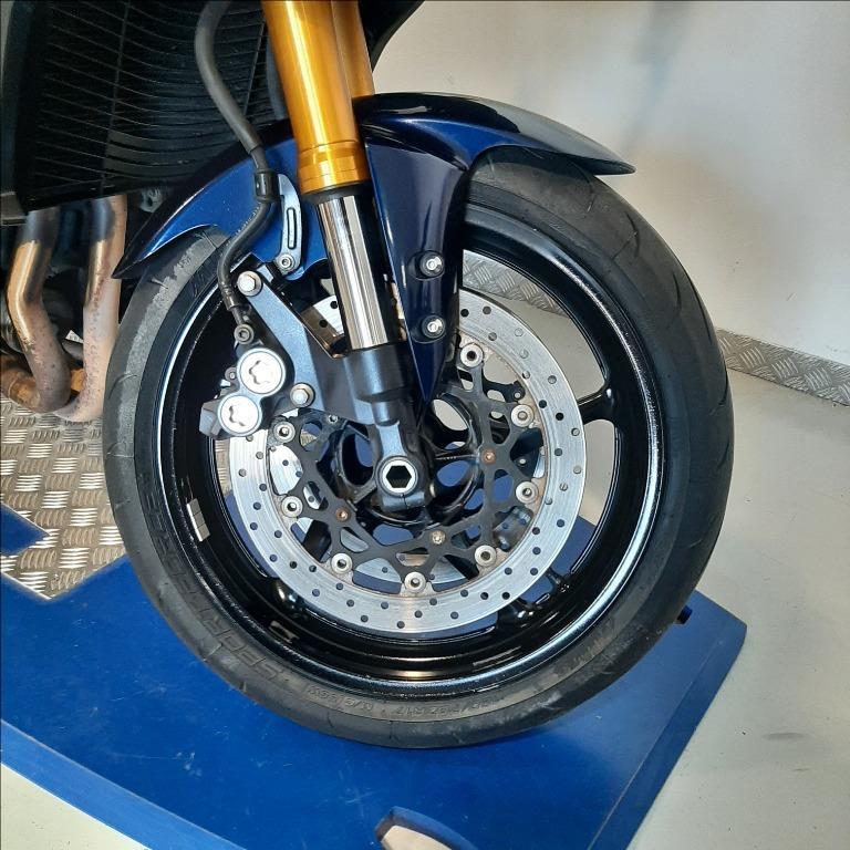 YAMAHA FZ1 1000 Fazer 