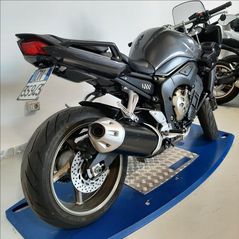 YAMAHA FZ1 1000 Fazer 
