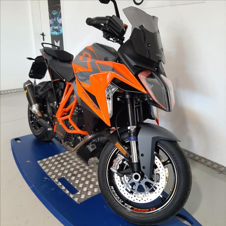 KTM 1290 Super Duke GT