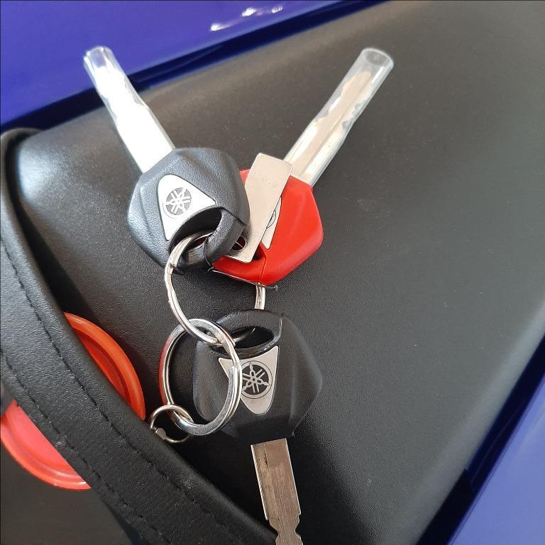 YAMAHA YZF R7 690 Abs