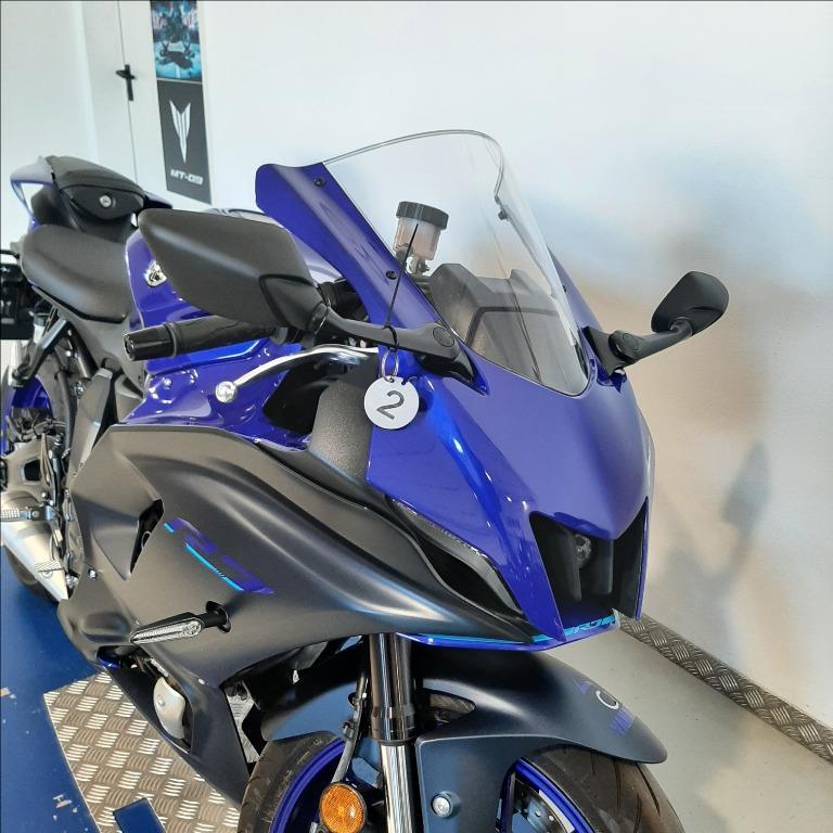 YAMAHA YZF R7 690 Abs