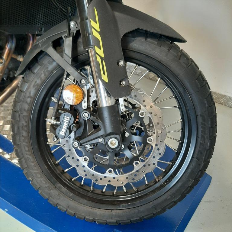 BENELLI TRK 702 X abs
