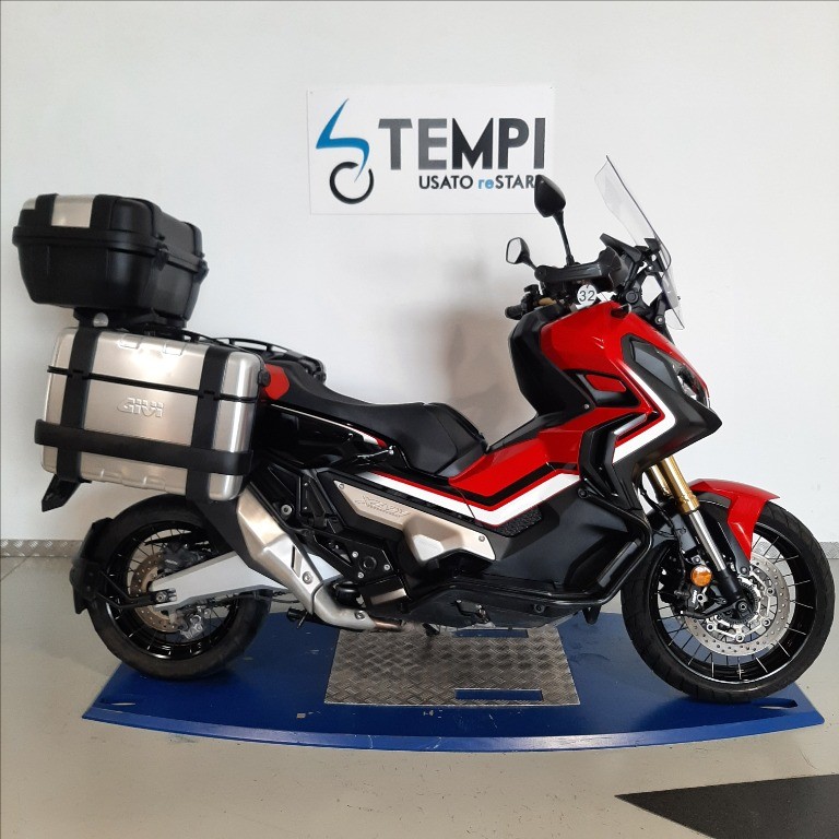 HONDA X-ADV 750 DCT Abs