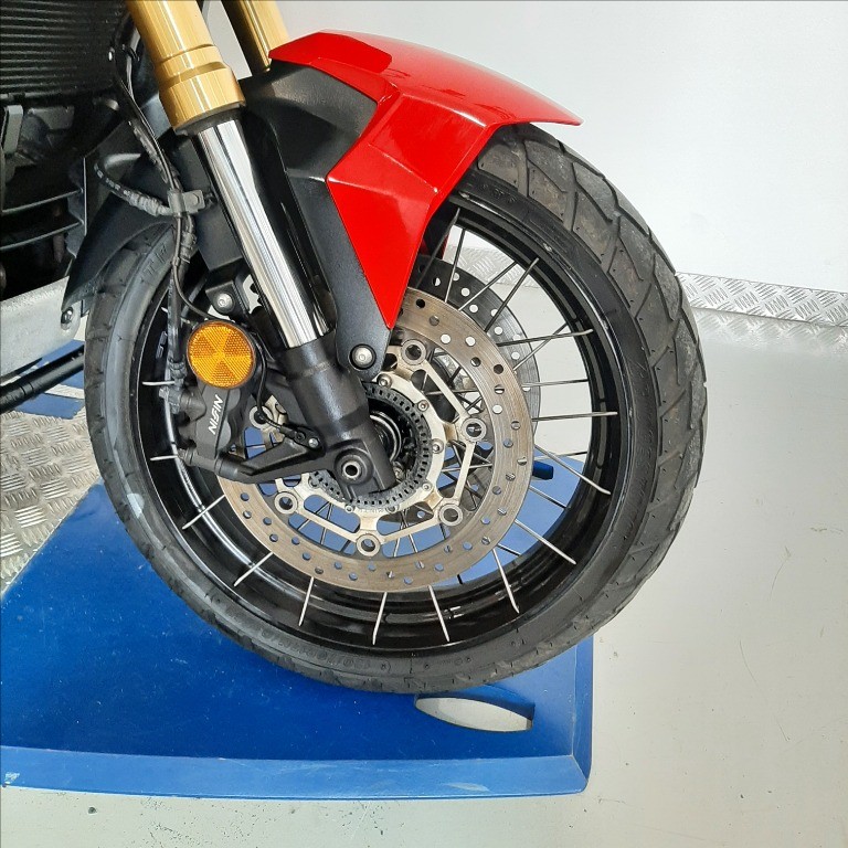 HONDA X-ADV 750 DCT Abs