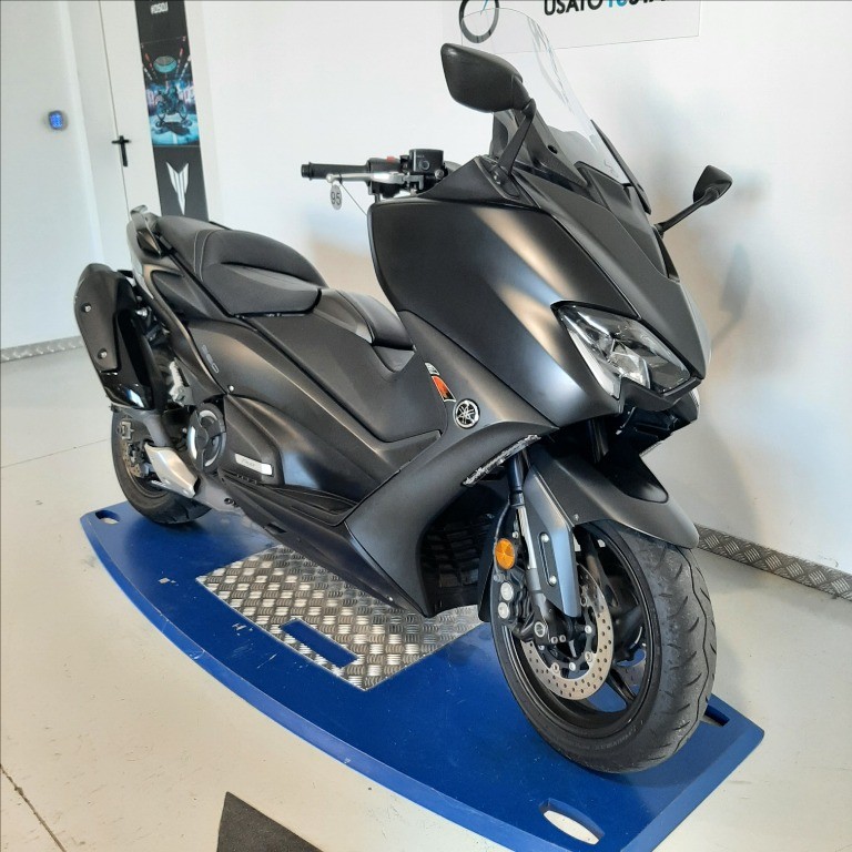 YAMAHA T-Max 560 Abs