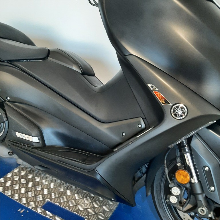 YAMAHA T-Max 560 Abs