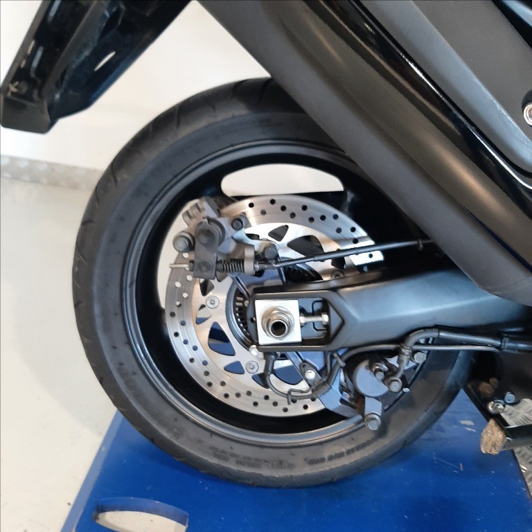 YAMAHA T-Max 560 Abs