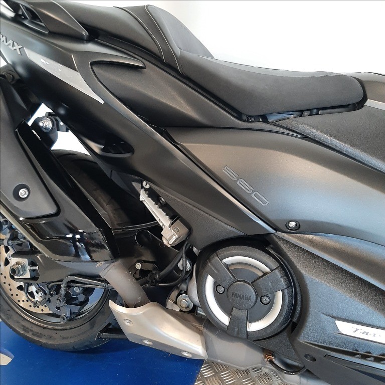 YAMAHA T-Max 560 Abs