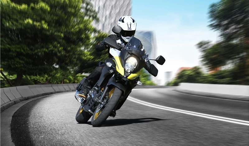 V STROM 650 XT 01