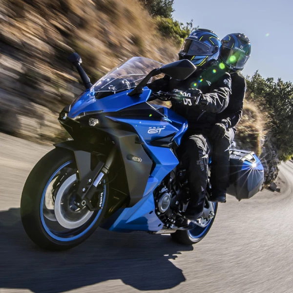 GSX S1000GT Slide Mobile